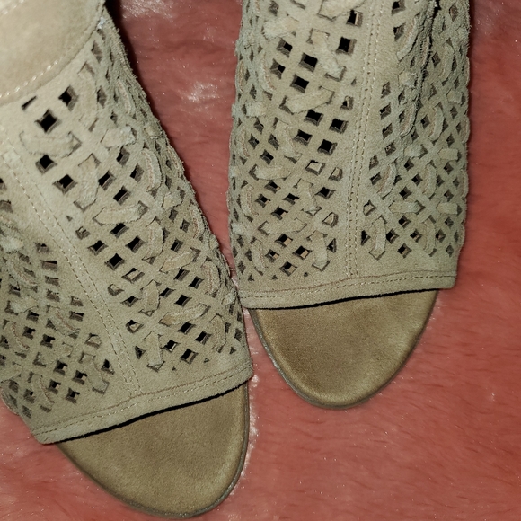 Franco Sarto Hatlet3 Tan Leather Sandal - Picture 6 of 10